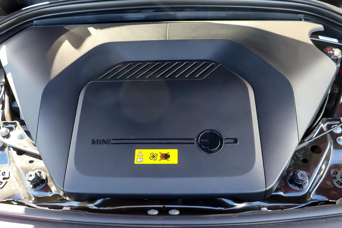 2024 MINI Countryman E Classic U25