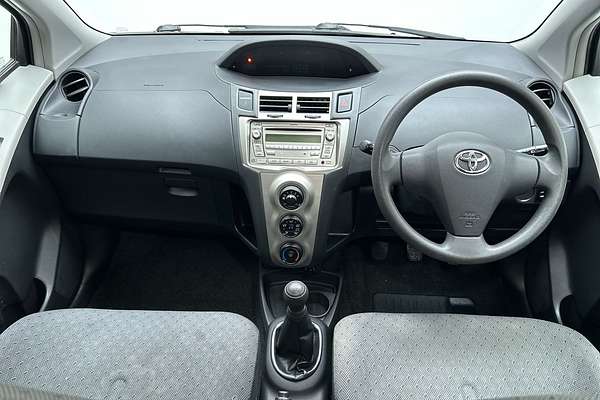 2010 Toyota Yaris YR NCP90R