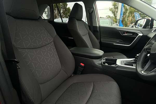 2021 Toyota RAV4 GXL MXAA52R