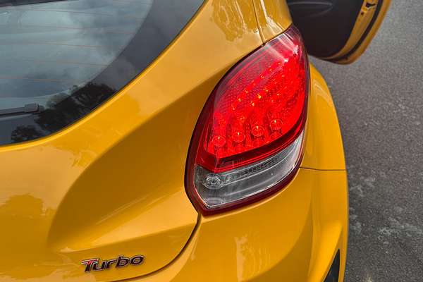 2015 Hyundai Veloster SR Turbo FS5 Series II