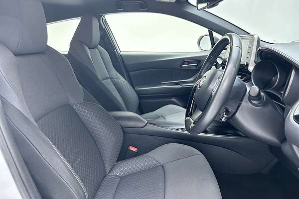 2023 Toyota C-HR GXL NGX10R