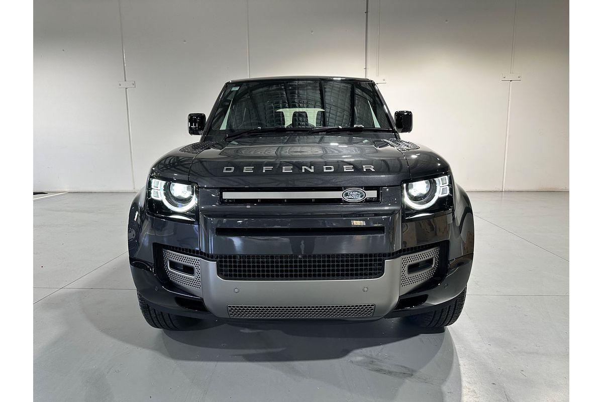 2025 Land Rover Defender 130 D350 X-Dynamic SE L663