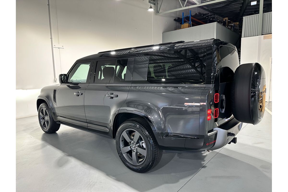 2025 Land Rover Defender 130 D350 X-Dynamic SE L663