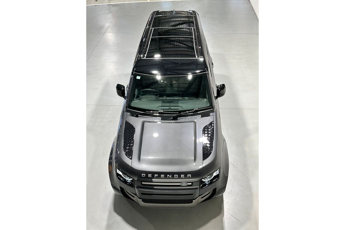 2025 Land Rover Defender 130 D350 X-Dynamic SE L663