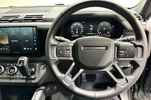 2025 Land Rover Defender 130 D350 X-Dynamic SE L663