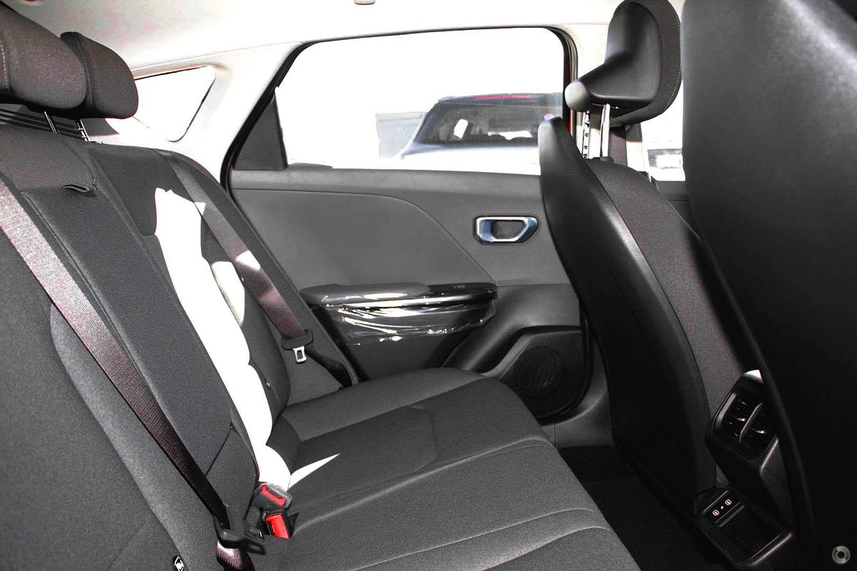 2025 Kia K4 Sport CL4m