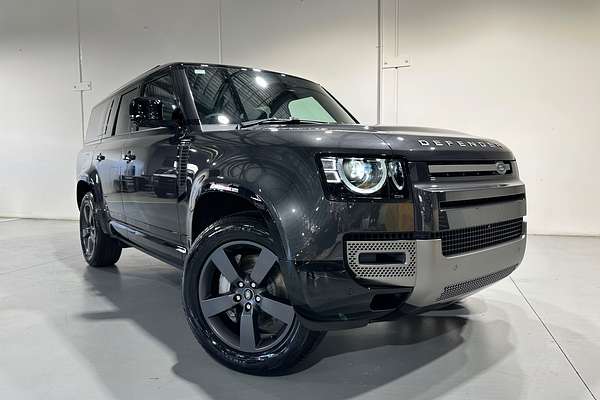 2025 Land Rover Defender 130 D350 X-Dynamic SE L663