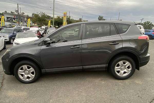 2016 Toyota RAV4 GX ZSA42R