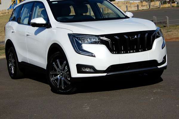 2025 Mahindra XUV700 AX7L MY25