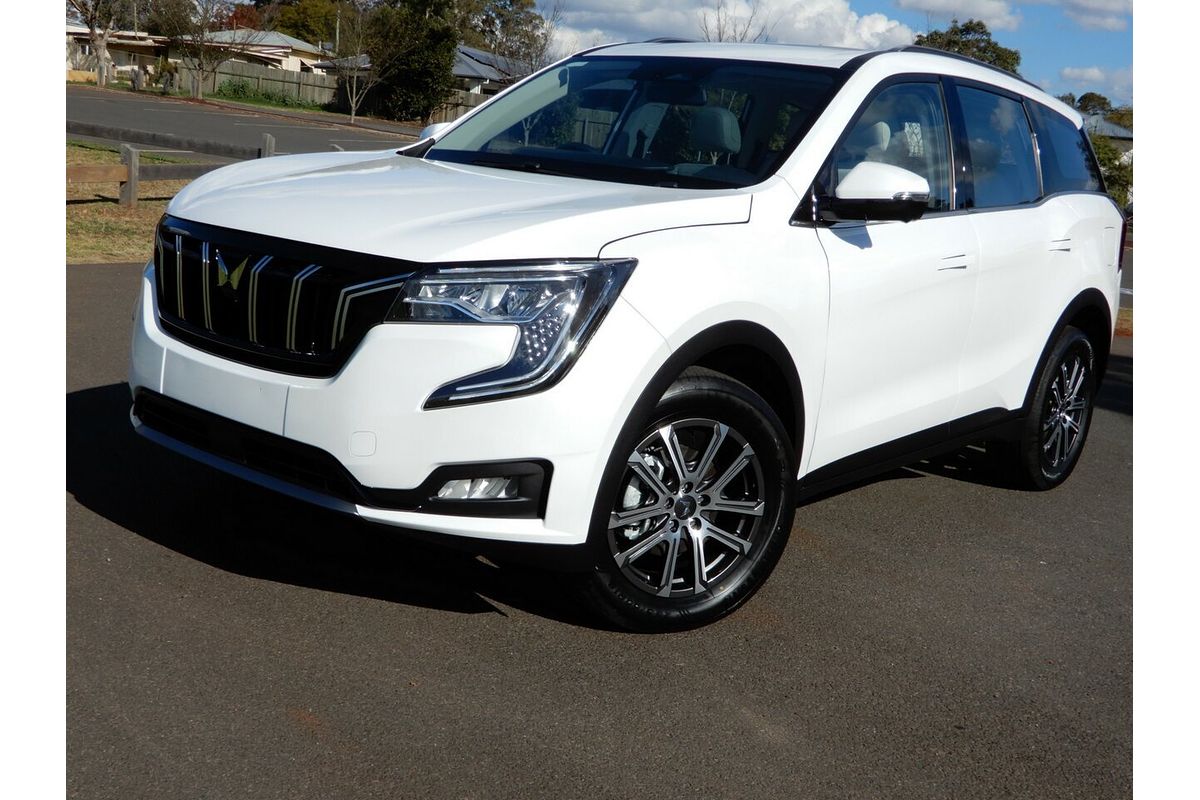 2025 Mahindra XUV700 AX7L MY25
