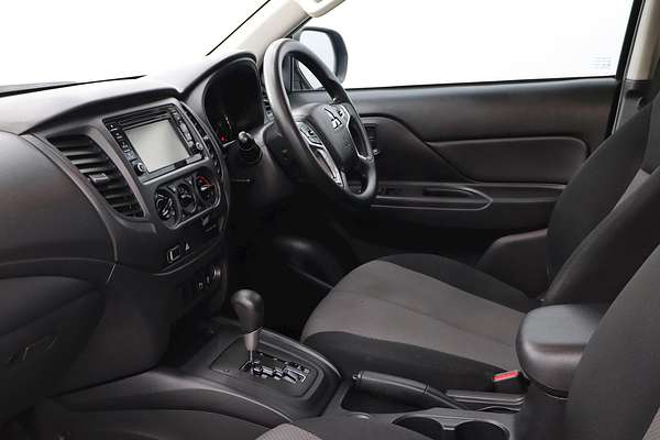 2022 Mitsubishi Triton GLX MR Rear Wheel Drive