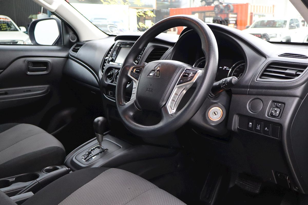 2022 Mitsubishi Triton GLX MR Rear Wheel Drive