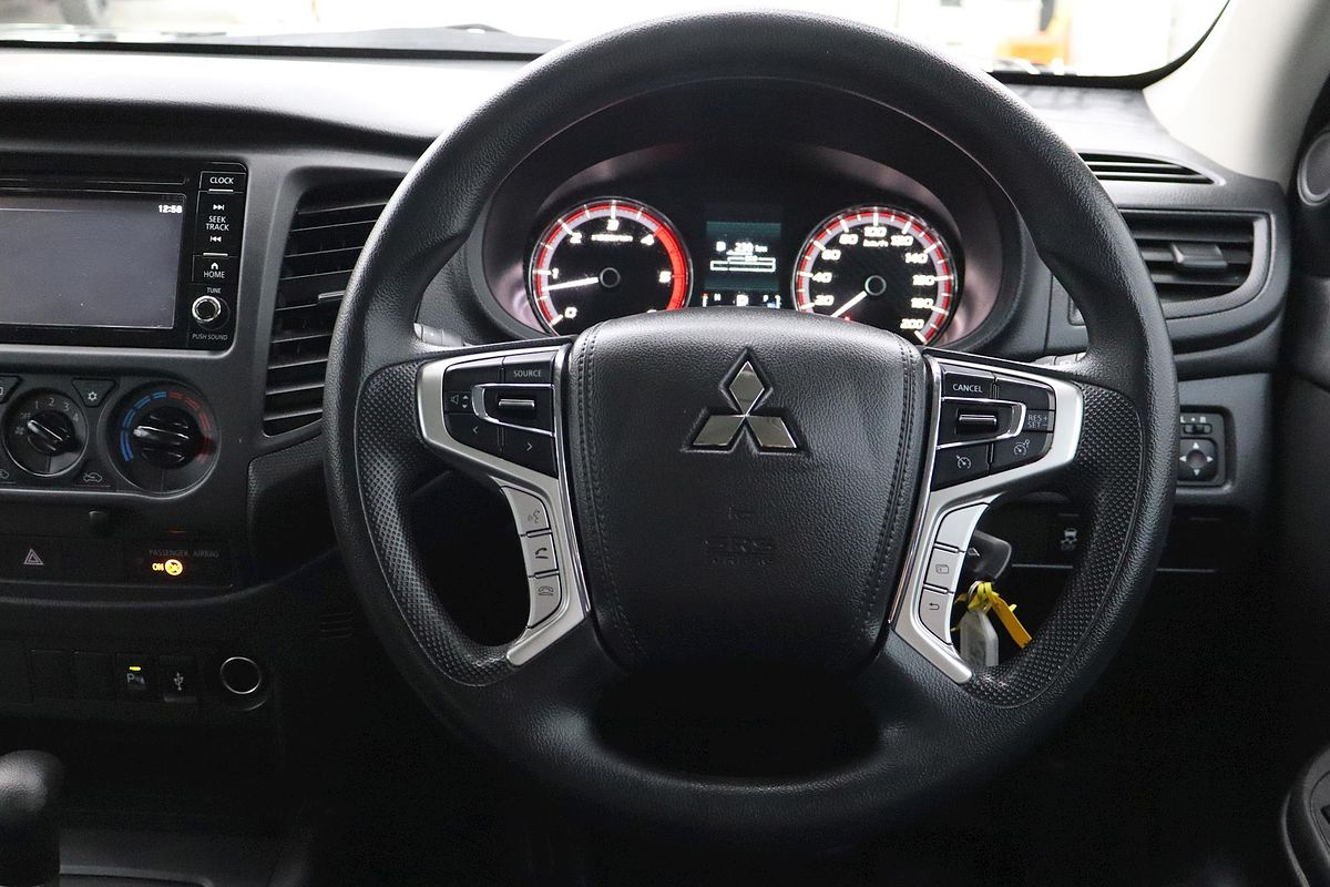 2022 Mitsubishi Triton GLX MR Rear Wheel Drive