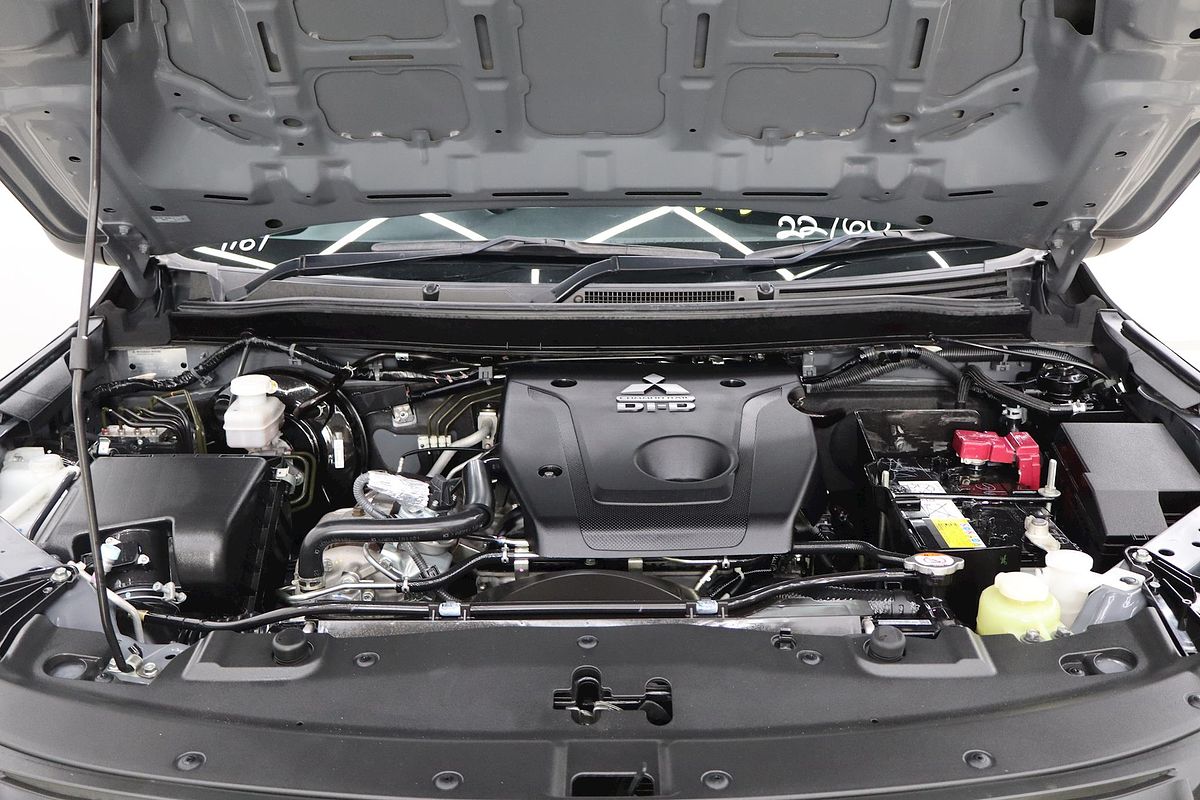 2022 Mitsubishi Triton GLX MR Rear Wheel Drive
