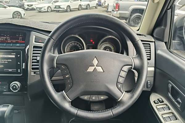 2017 Mitsubishi Pajero GLX NX