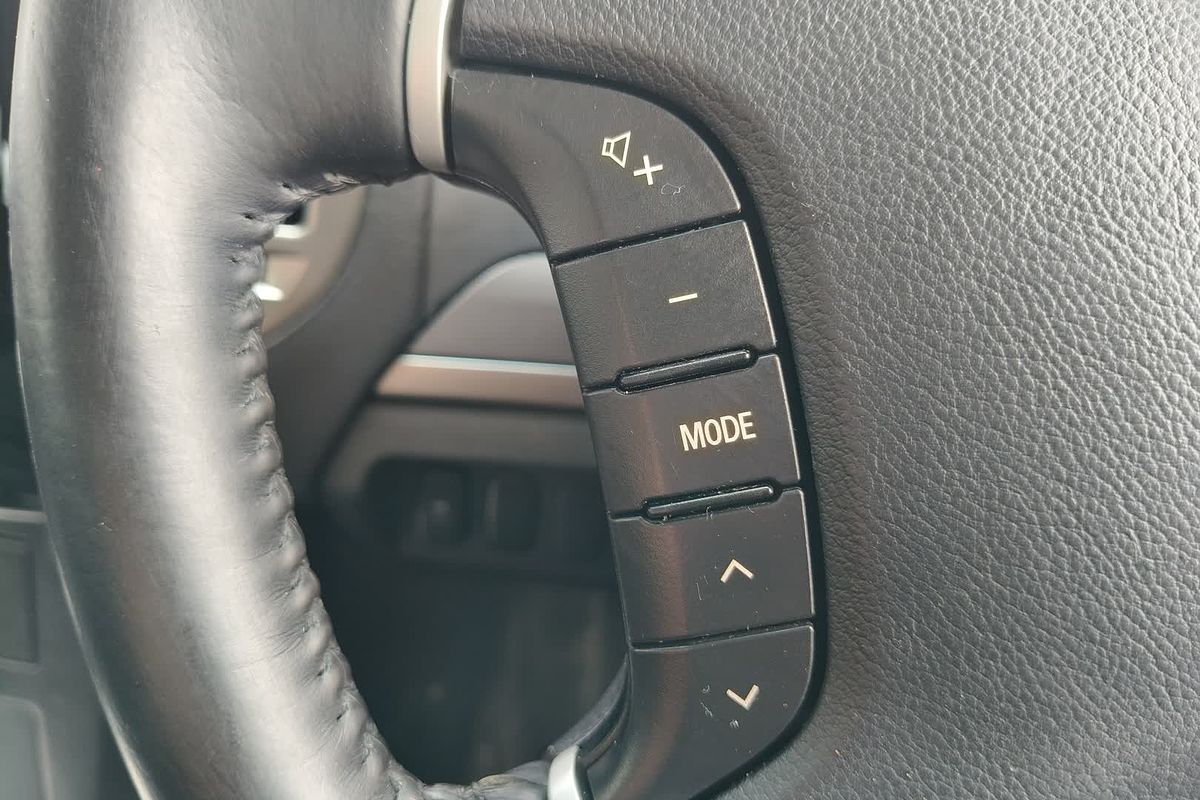 2017 Mitsubishi Pajero GLX NX