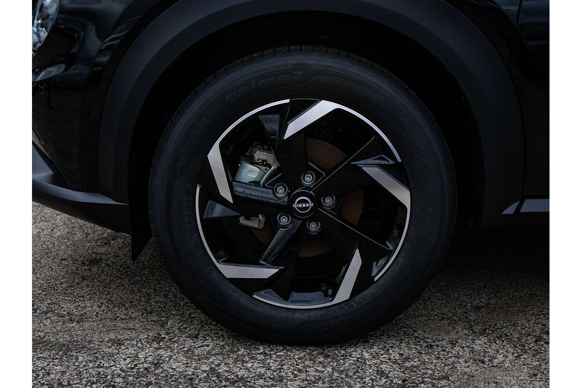 2024 Nissan JUKE ST+ F16