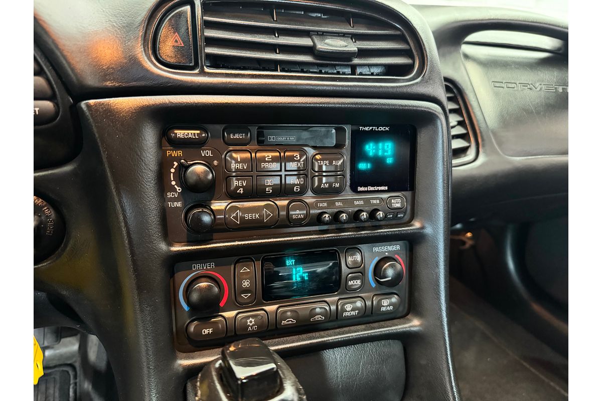 1997 Chevrolet CORVETTE C5 Targa Top 5.7L V8 Auto