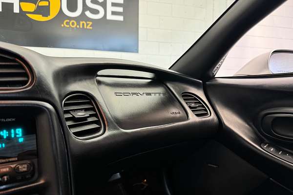 1997 Chevrolet CORVETTE C5 Targa Top 5.7L V8 Auto