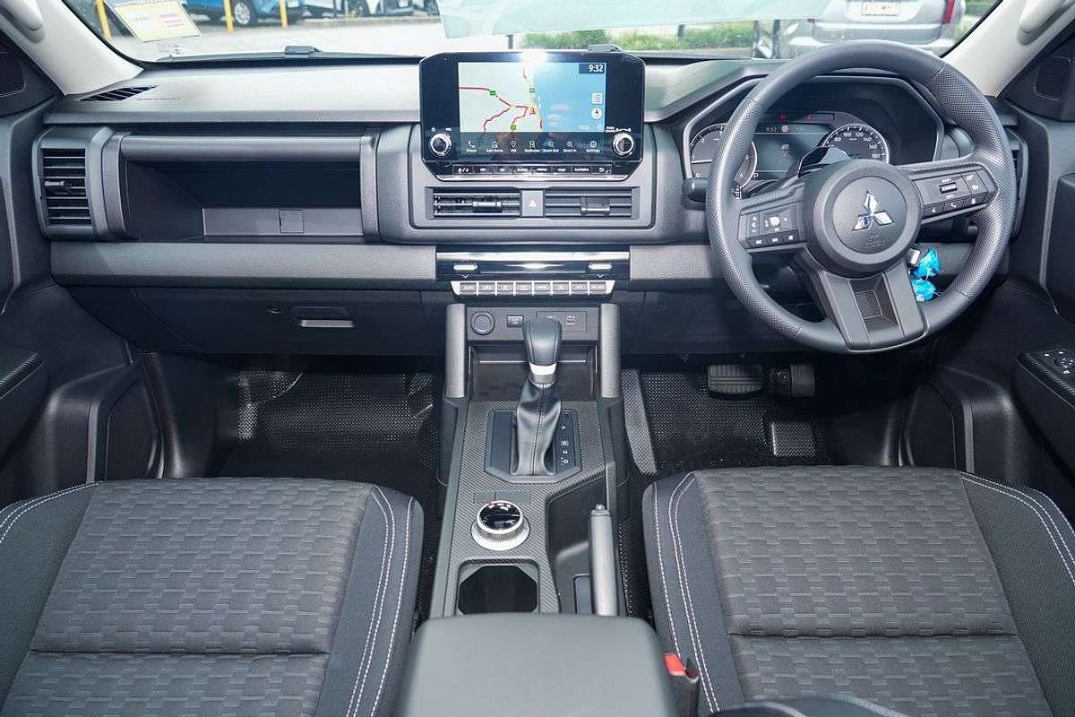 2025 Mitsubishi Triton GLX+ MV 4X4