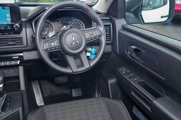 2025 Mitsubishi Triton GLX+ MV 4X4