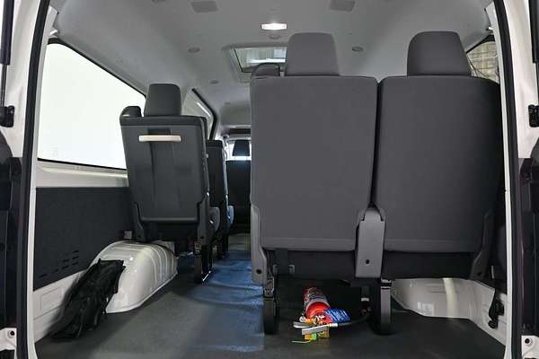 2025 Toyota Hiace SLWB COMMUTER GL (12 SEATS) GDH322R