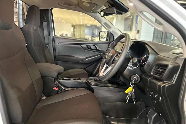 2021 Isuzu D-MAX SX High Ride Rear Wheel Drive