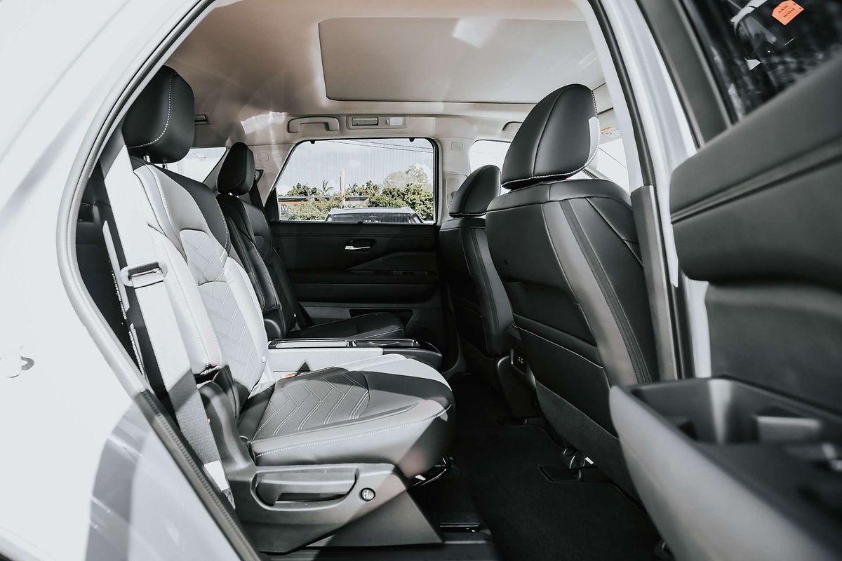 2024 Nissan Pathfinder Ti-L R53