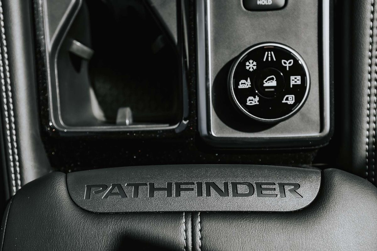 2024 Nissan Pathfinder Ti-L R53