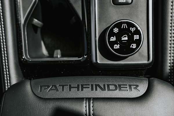 2024 Nissan Pathfinder Ti-L R53