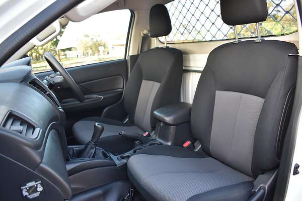 2022 Mitsubishi Triton GLX MR Rear Wheel Drive