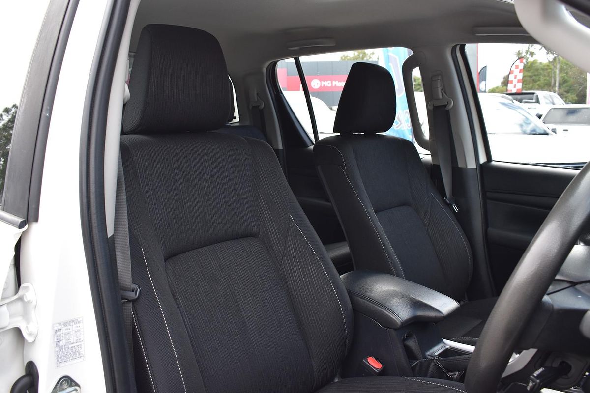 2019 Toyota Hilux SR GUN126R 4X4