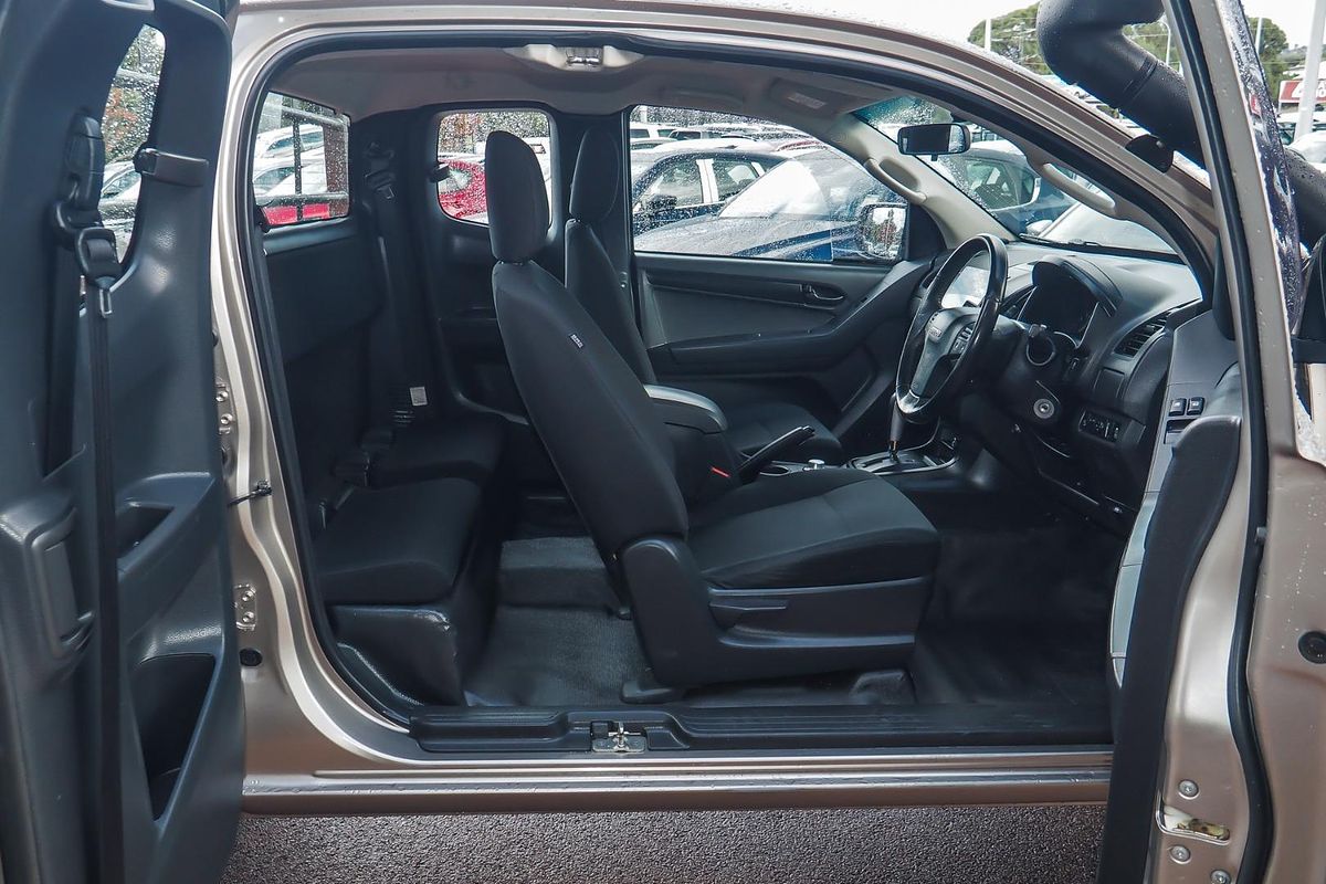 2017 Isuzu D-MAX SX 4X4