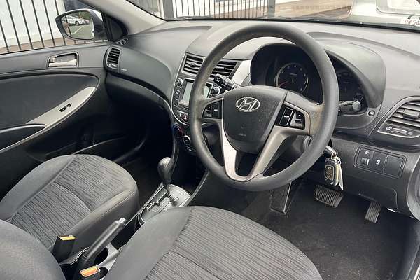 2016 Hyundai Accent Active RB4