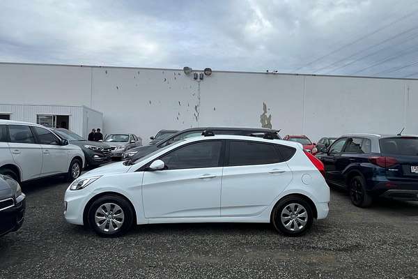 2016 Hyundai Accent Active RB4
