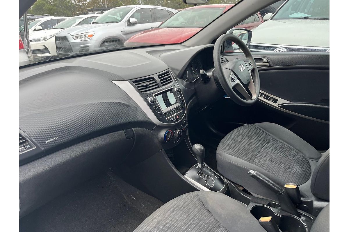 2016 Hyundai Accent Active RB4