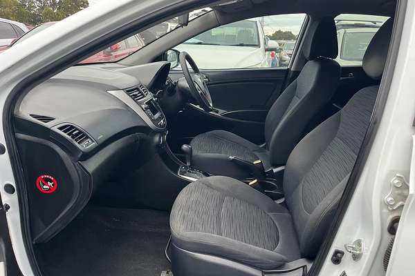 2016 Hyundai Accent Active RB4