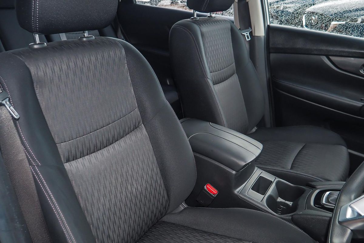 2017 Nissan X-TRAIL ST T32
