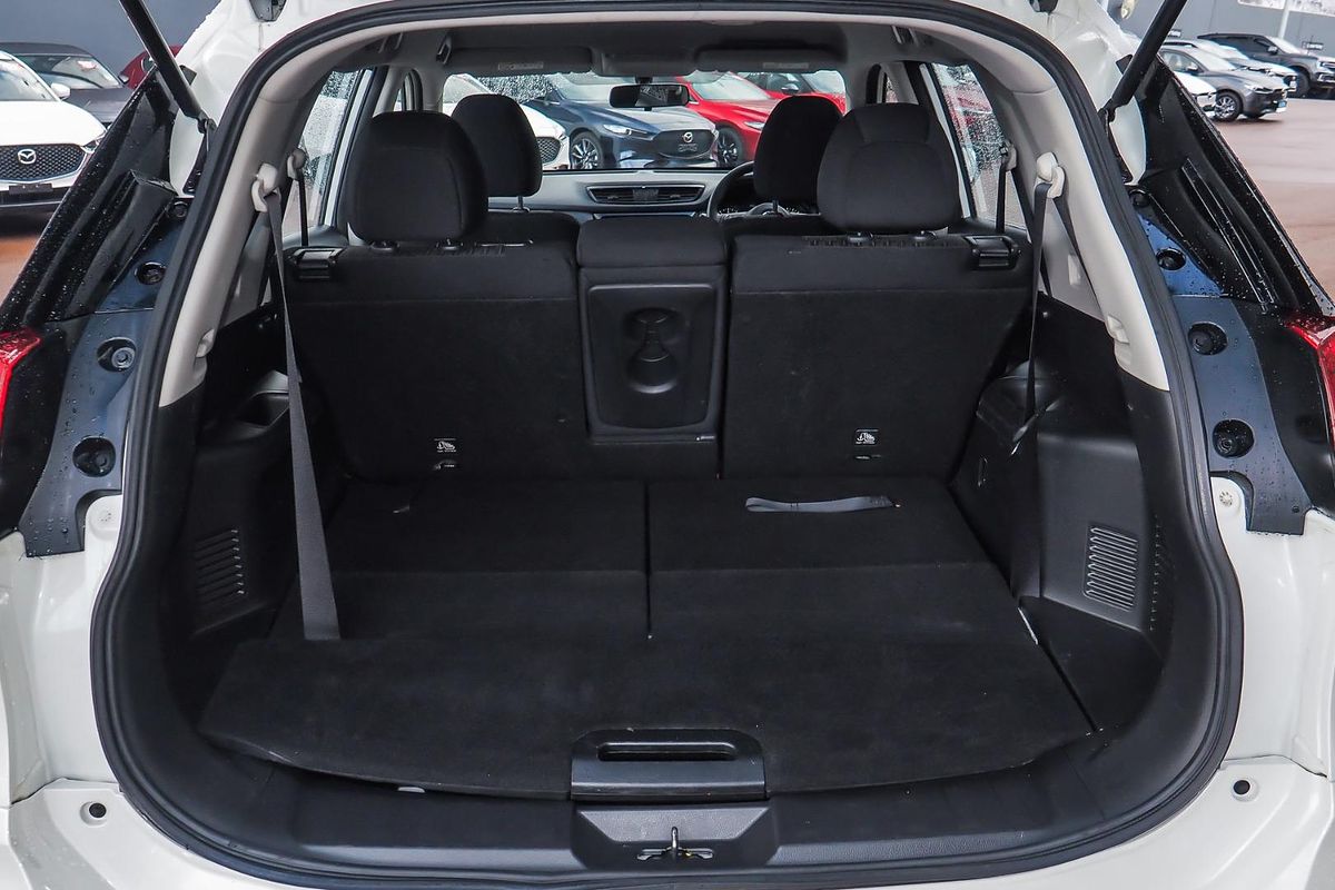 2017 Nissan X-TRAIL ST T32