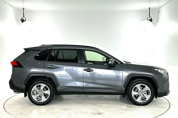 2021 Toyota RAV4 GXL MXAA52R