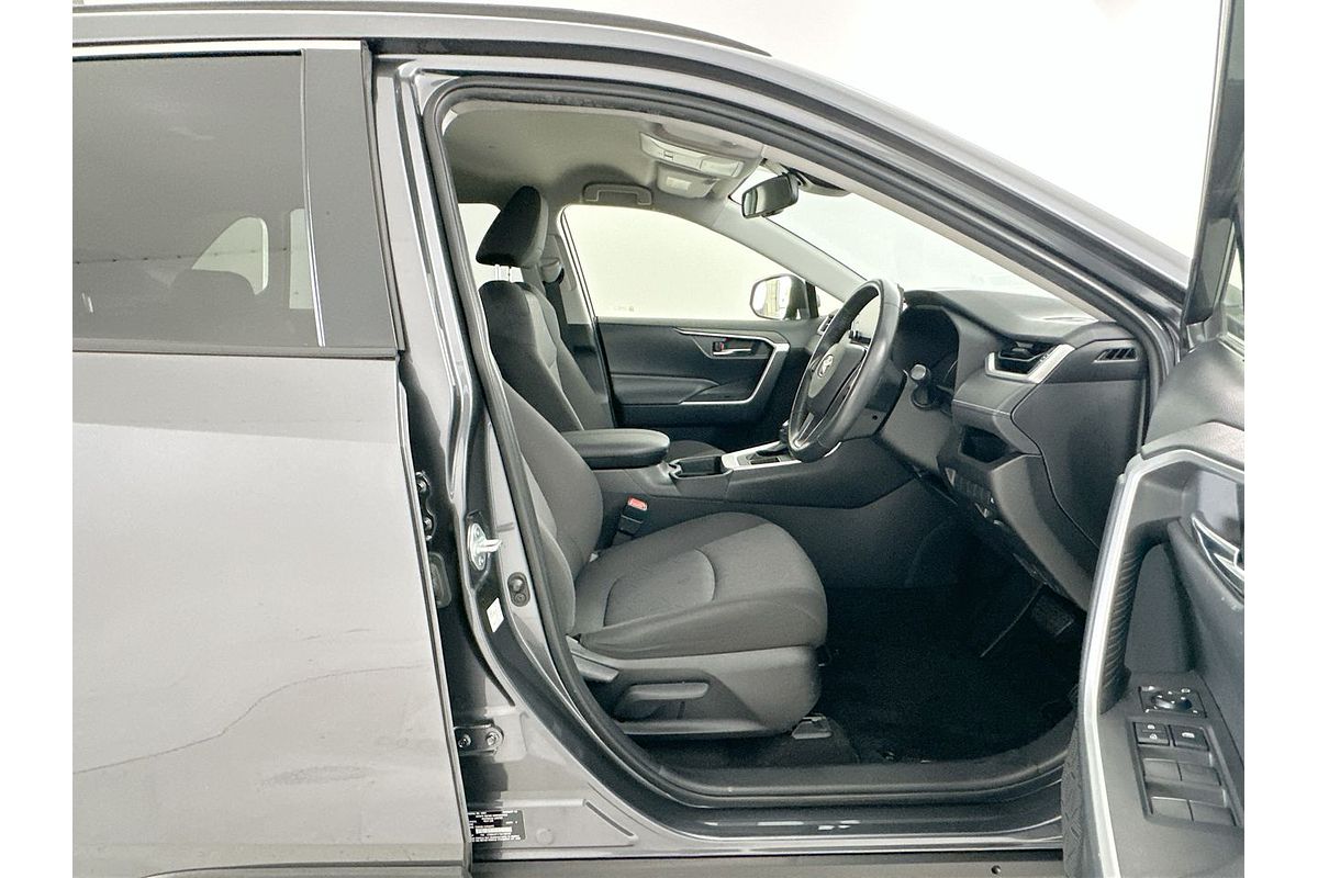 2021 Toyota RAV4 GXL MXAA52R