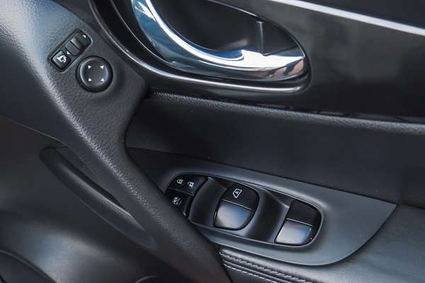 2017 Nissan X-TRAIL ST T32