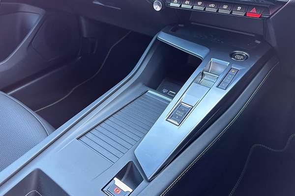 2024 Peugeot 408 GT Plug-In Hybrid P54