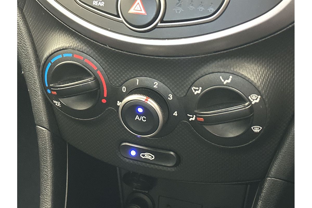 2016 Hyundai Accent Active RB3