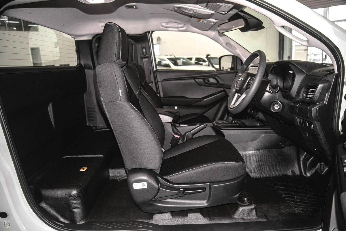 2025 Isuzu D-MAX SX 4X4