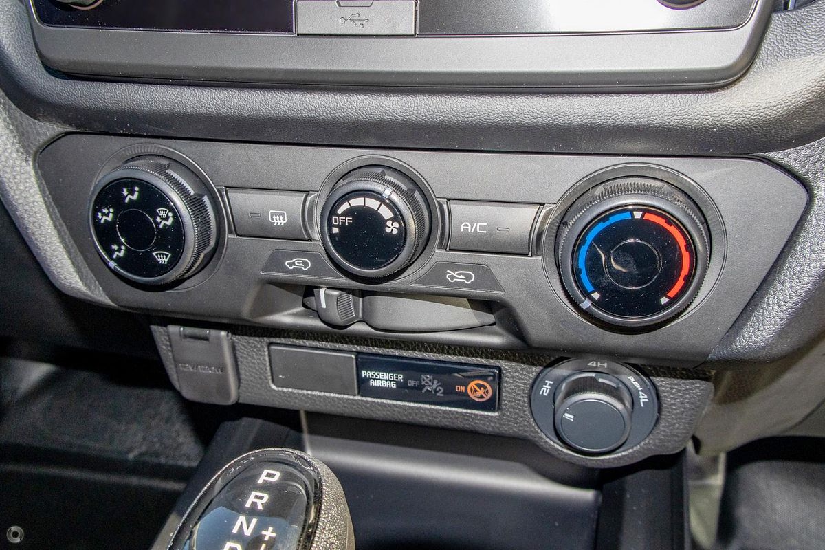 2025 Isuzu D-MAX SX 4X4