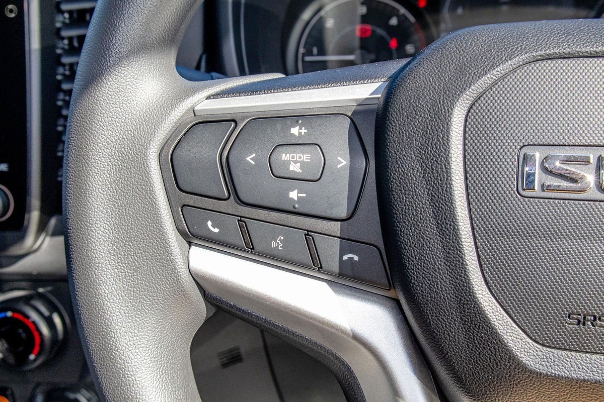 2025 Isuzu D-MAX SX 4X4
