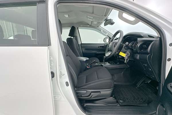 2020 Toyota Hilux SR GUN126R 4X4
