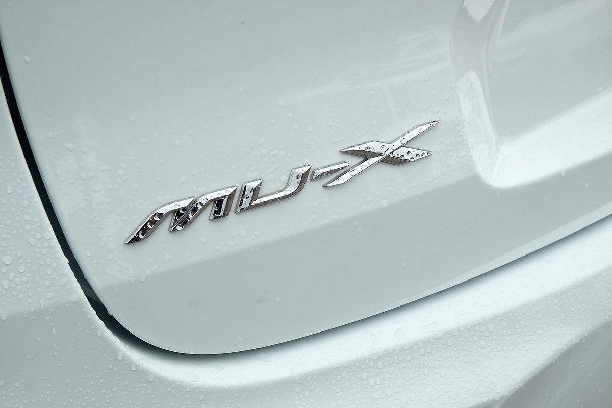 2022 Isuzu MU-X LS-M
