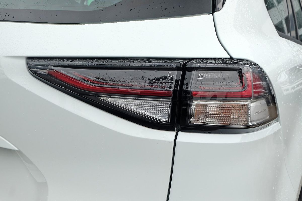 2022 Isuzu MU-X LS-M